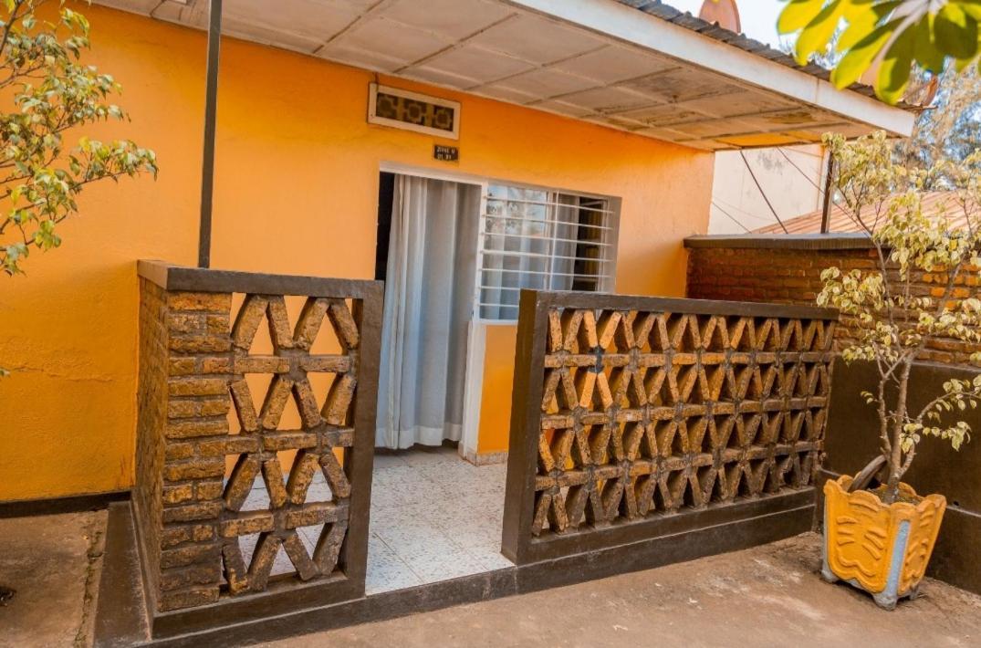 Auberge La Caverne Kigali Exteriör bild