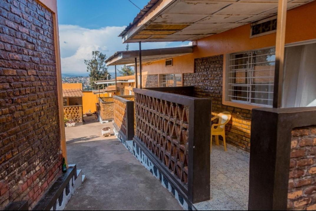 Auberge La Caverne Kigali Exteriör bild